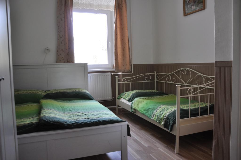 Gloriett Panzio Bed & Breakfast Fertoboz Room photo