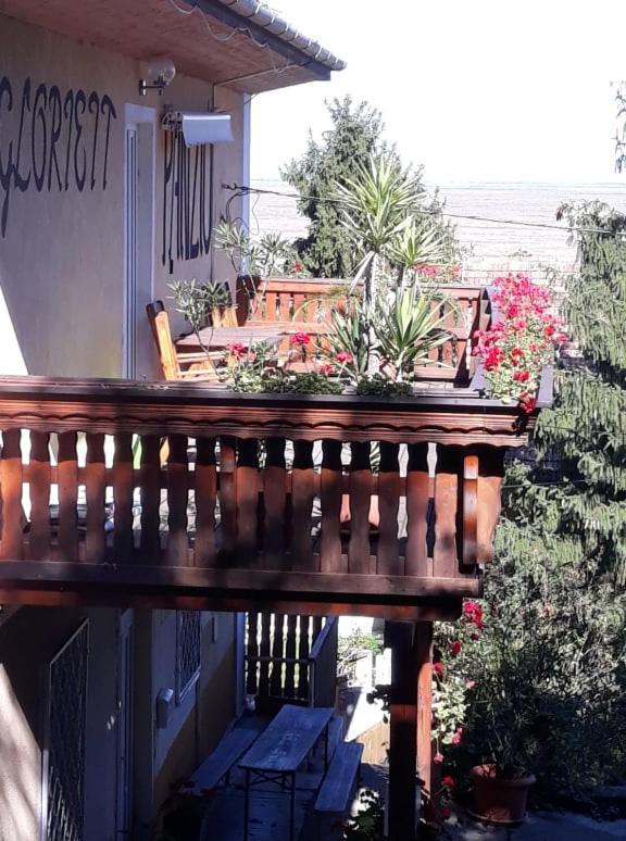 Gloriett Panzio Bed & Breakfast Fertoboz Exterior photo